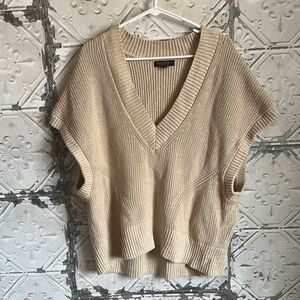 Banana Republic Beige V-Neck Sweater